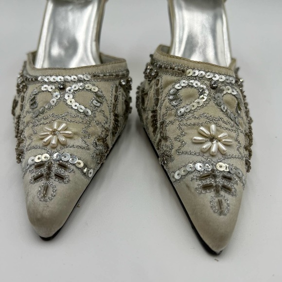 VALENTI FRANCO Heels 9‎ Silver Wedding Shoes Prom Fancy Sequins Beaded Formal - Picture 3 of 11